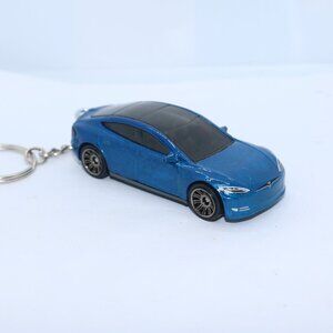 Matchbox 2022 Tesla model S custom keychain 1/64 scale